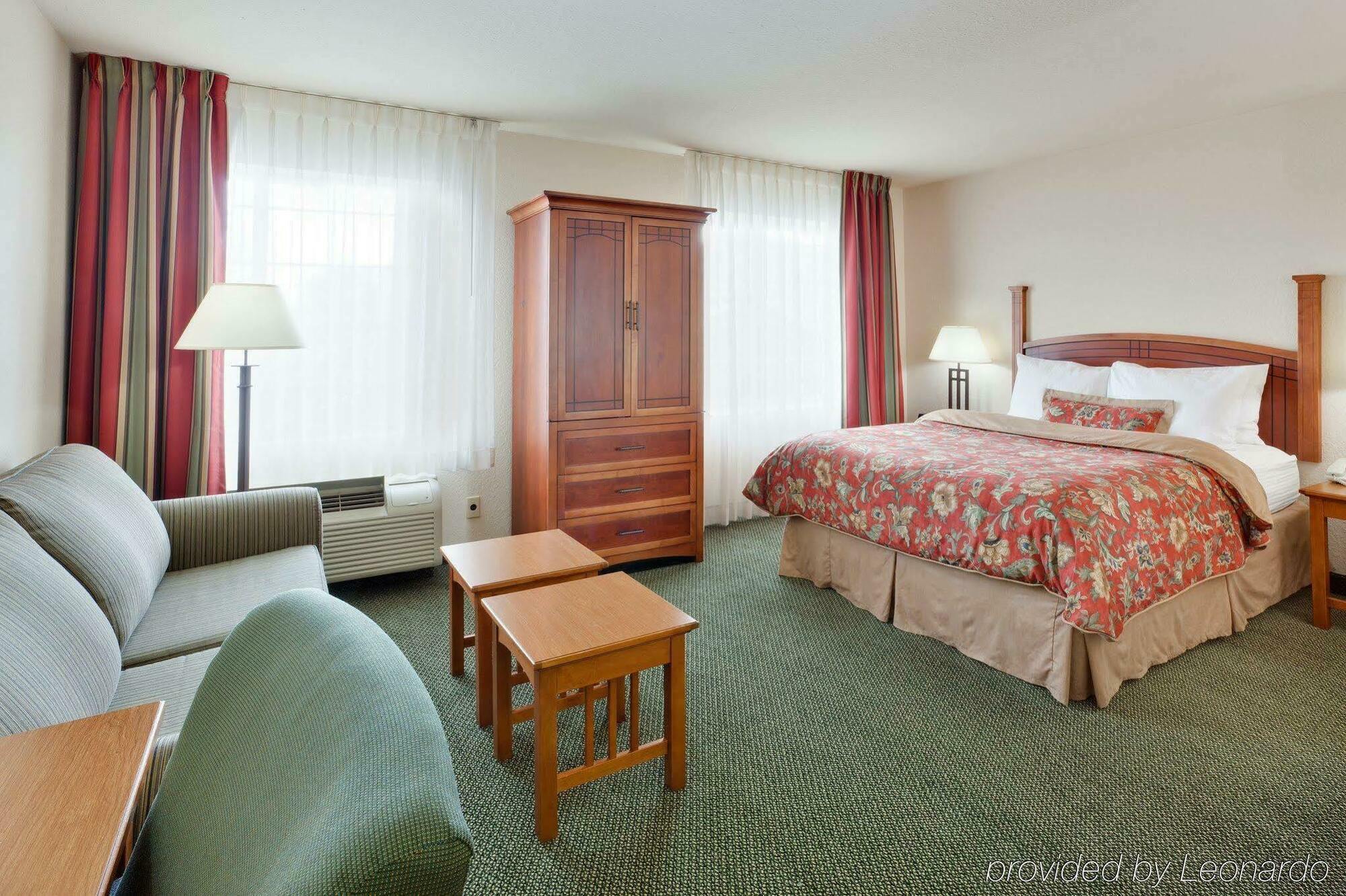 Staybridge Suites Allentown West Fogelsville Room photo
