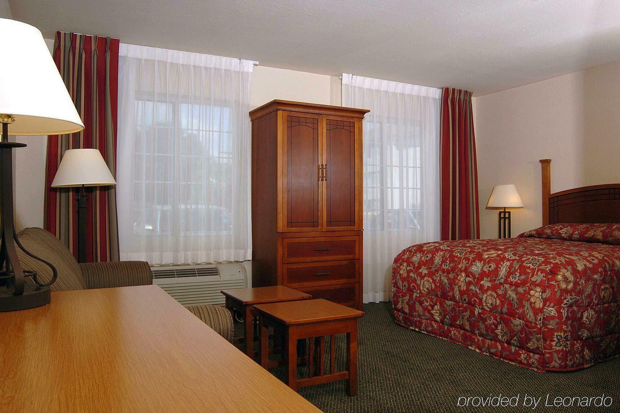 Staybridge Suites Allentown West Fogelsville Room photo